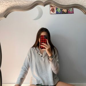 American Eagle sweater